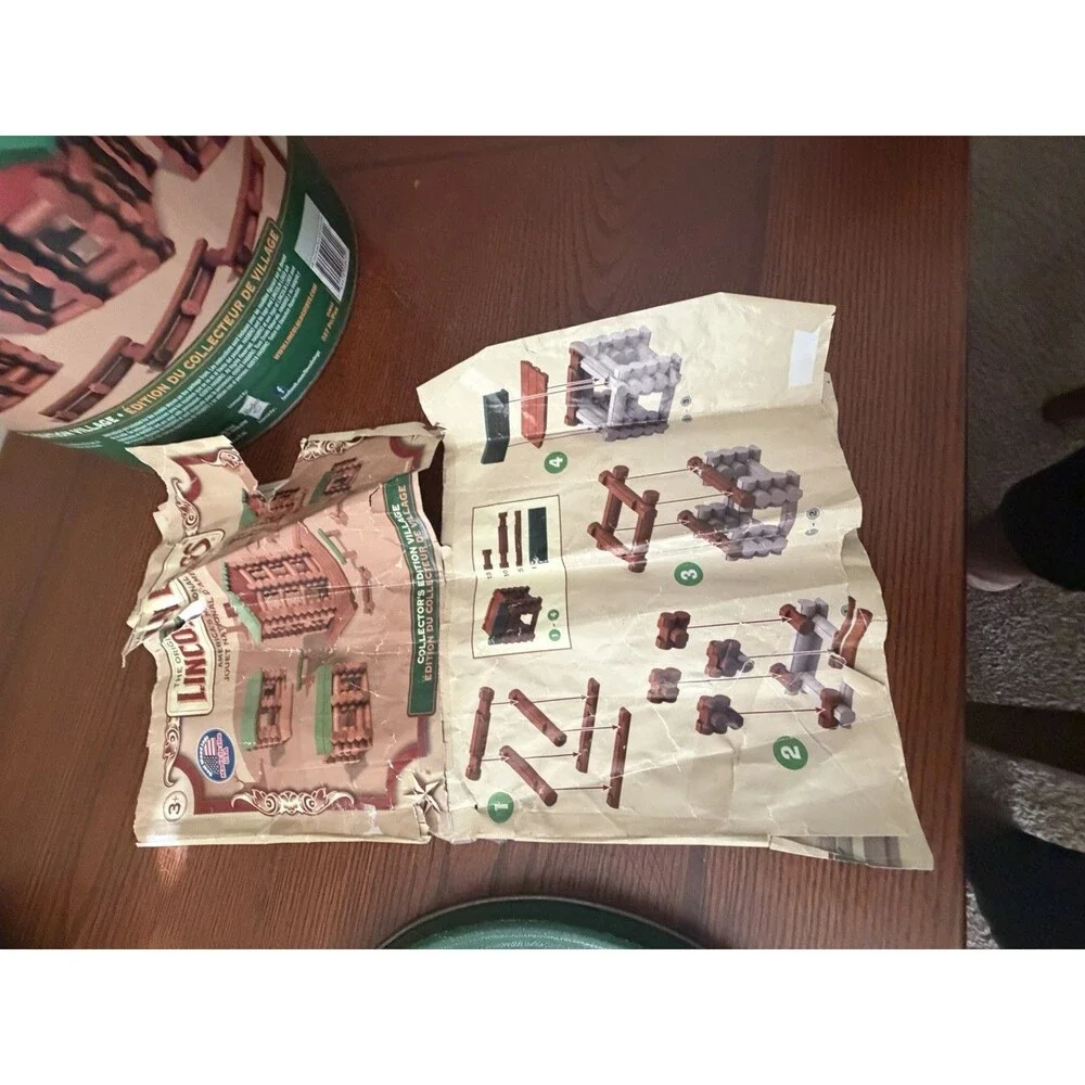 Original Lincoln Logs Wooden Play Set - 327 Pieces - Complete